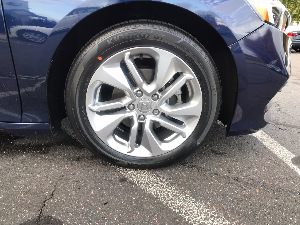 Used 2018 Honda Accord LX image 7