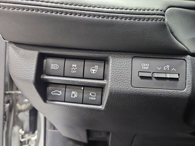 Used 2019 Toyota Avalon Touring w/ Advanced Safety Package image 28