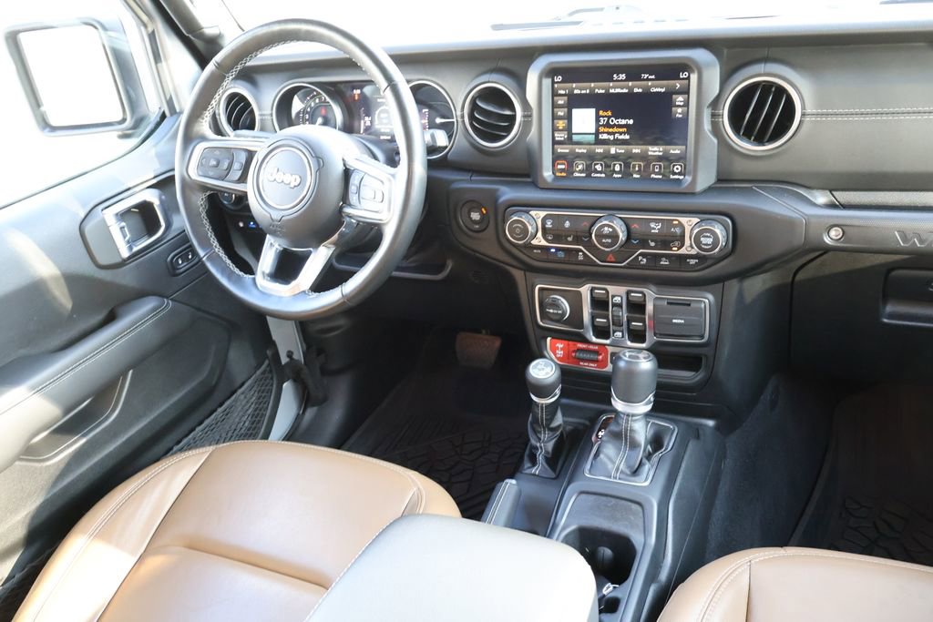 Used 2022 Jeep Wrangler Unlimited Rubicon 4xe w/ Cold Weather Group image 16