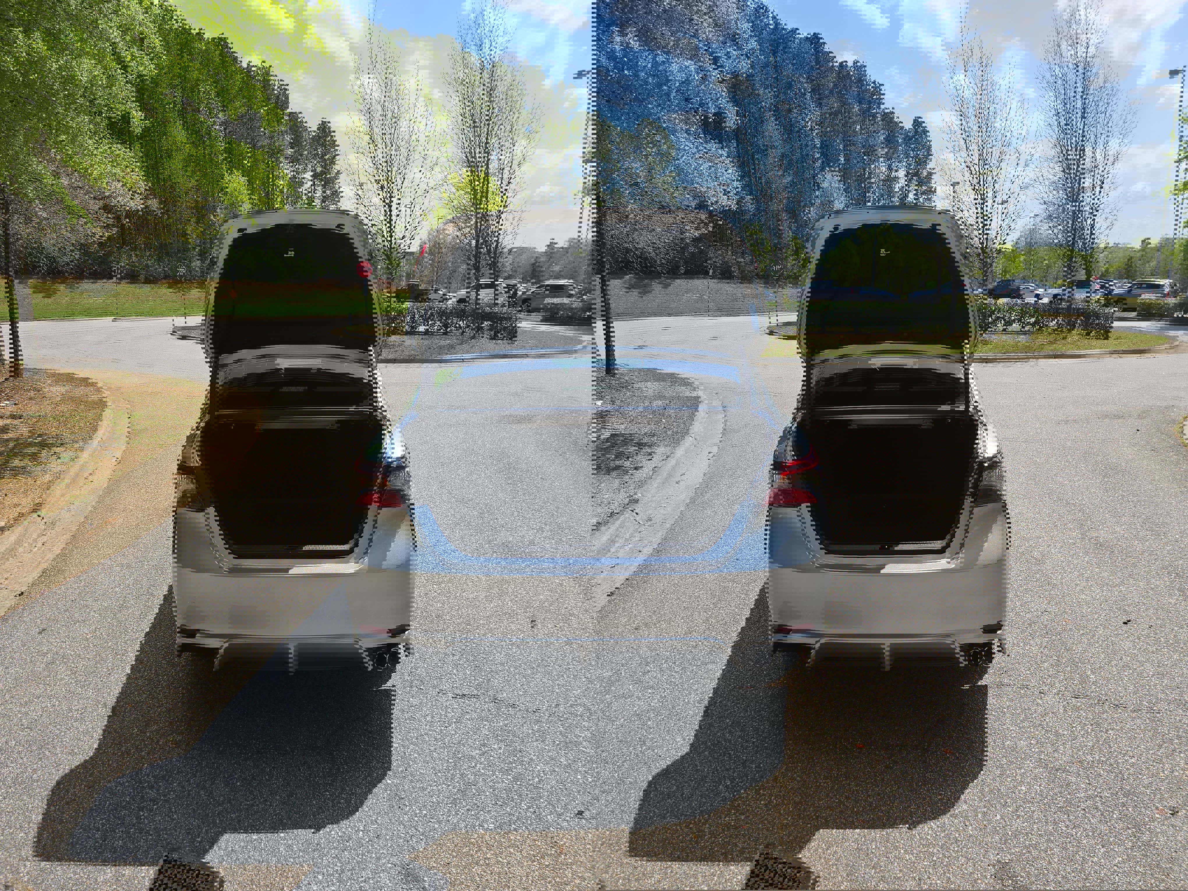 Used 2024 Toyota Camry SE image 12