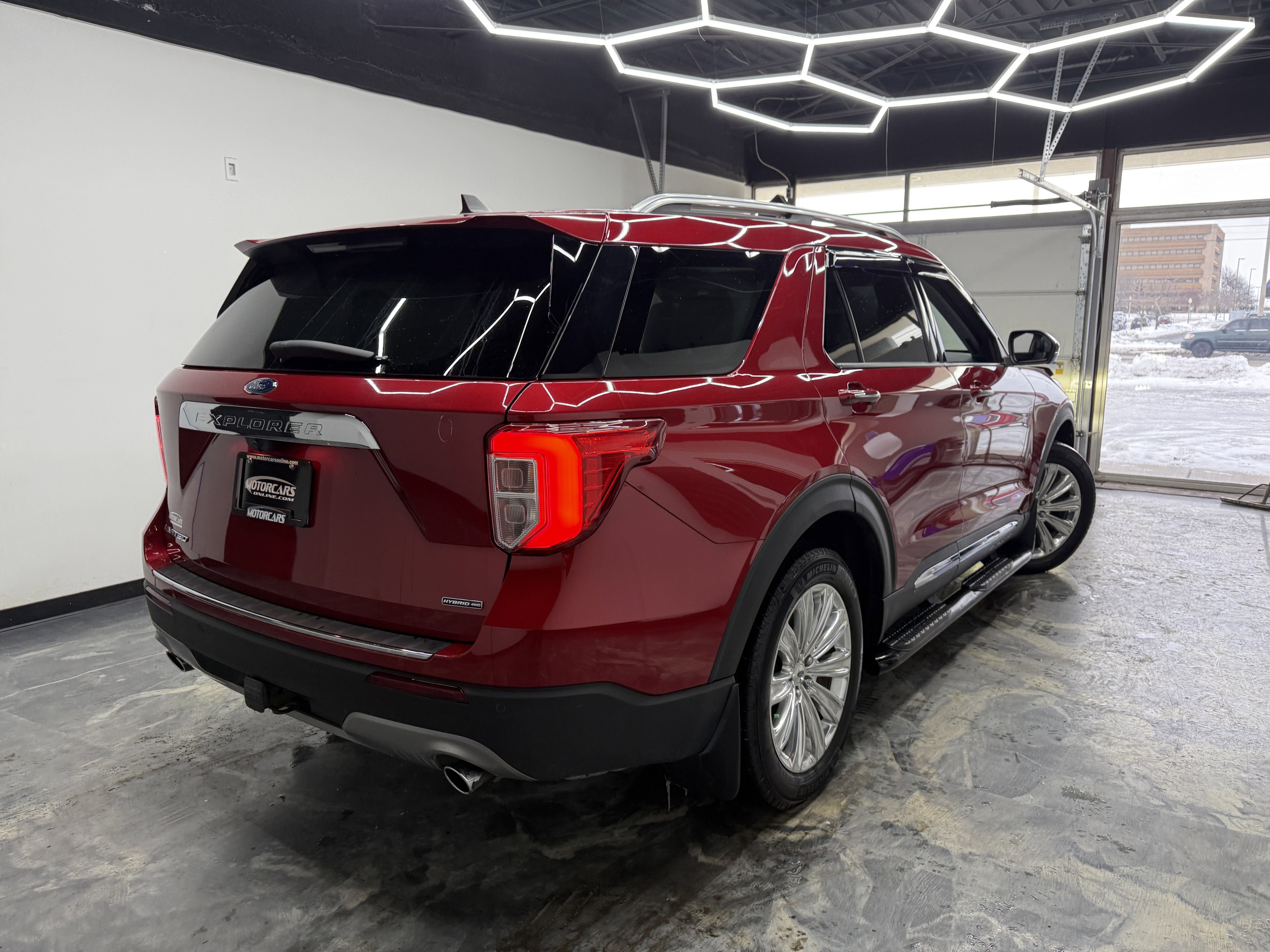 Used 2021 Ford Explorer Limited image 5
