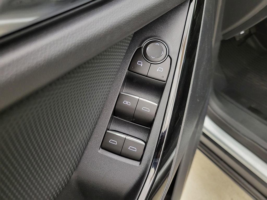 New 2026 Chevrolet Equinox RS w/ Convenience Package III image 32