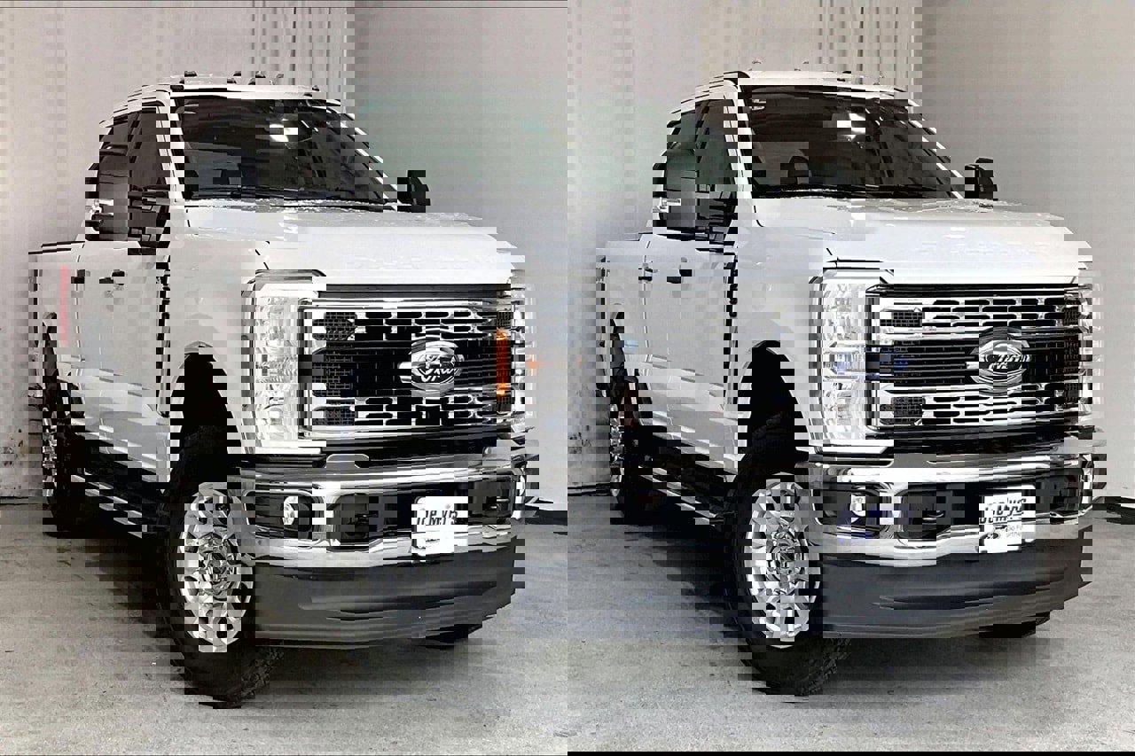 Used 2023 Ford F250 XLT w/ FX4 Off-Road Package image 34