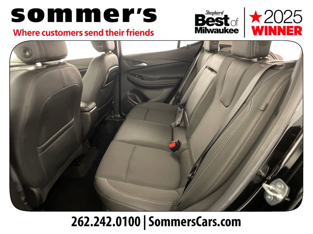 Used 2022 Buick Encore GX Select w/ Sport Touring Package FWD image 21