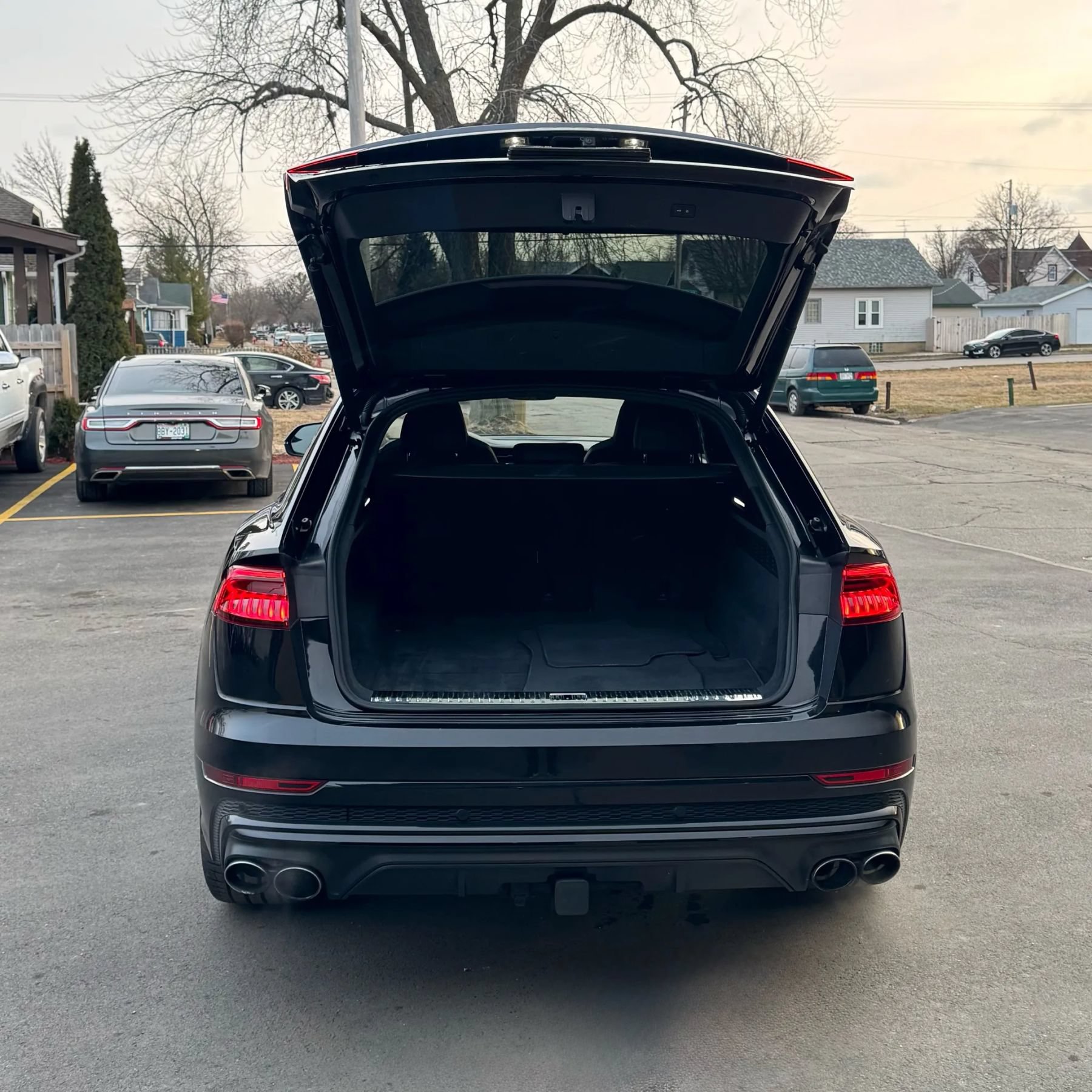 Used 2021 Audi SQ8 Prestige AWD/4WD image 33