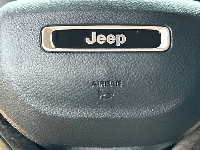 Used 2022 Jeep Grand Cherokee Limited AWD/4WD image 48