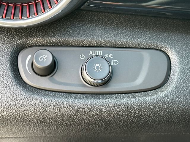 New 2026 Chevrolet Trax RS w/ Sunroof Package image 21