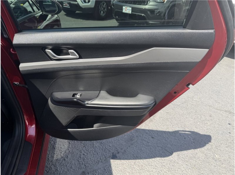 Used 2021 Kia K5 LXS FWD image 25