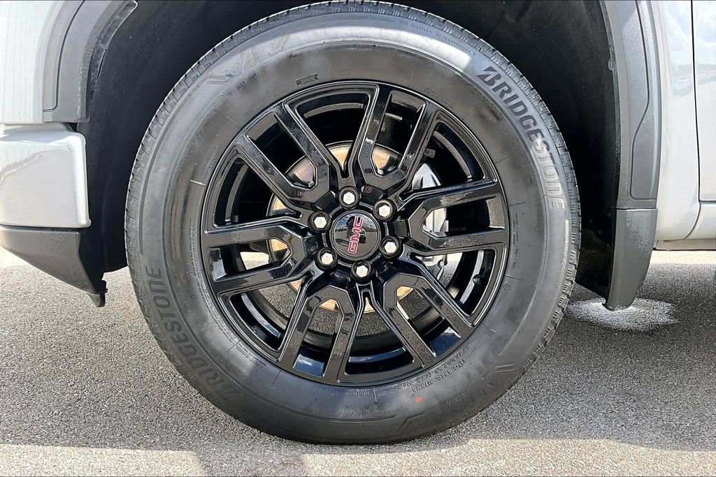 Used 2024 GMC Sierra 1500 Elevation AWD/4WD image 10