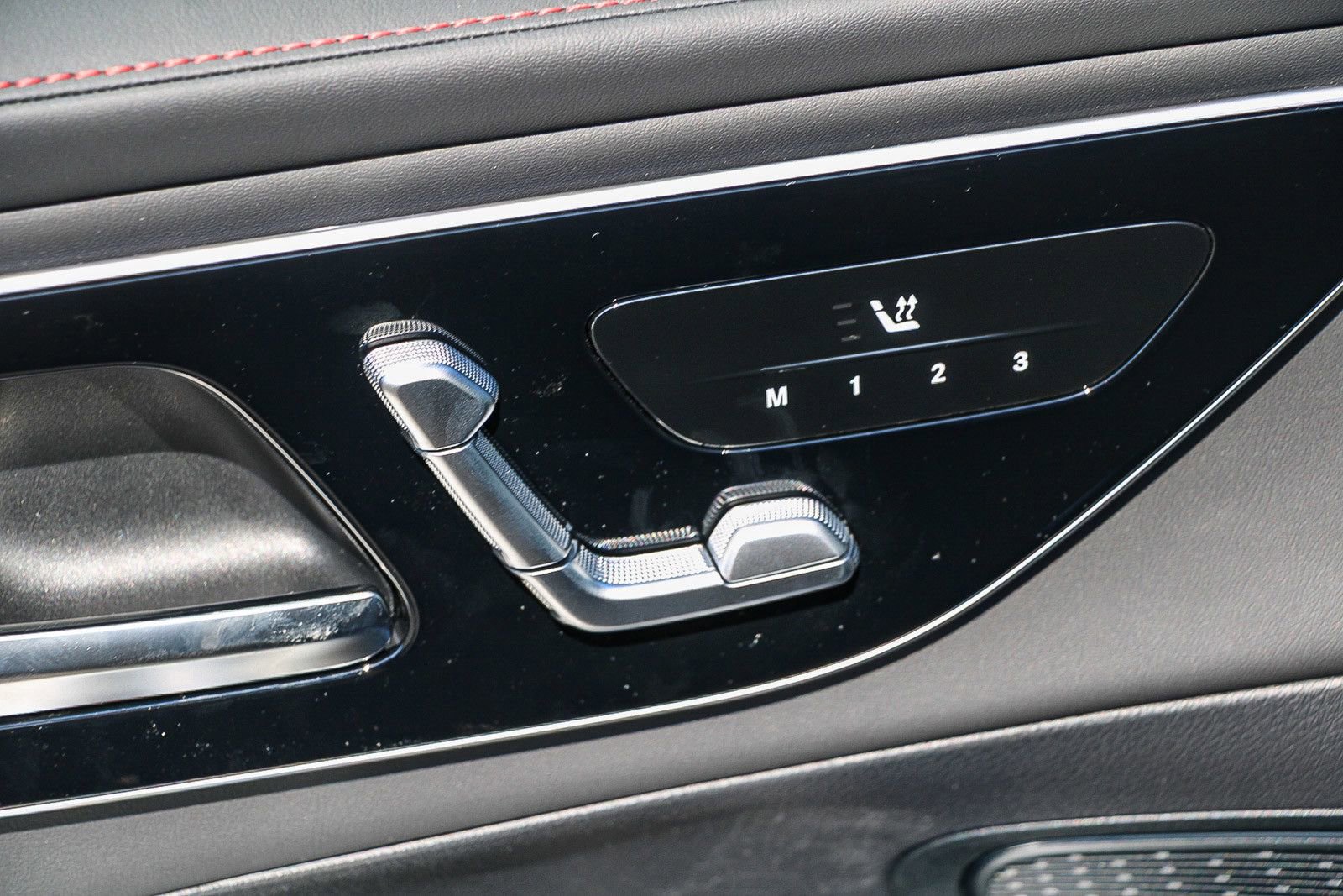 New 2026 Mercedes-Benz GLC 43 AMG 4MATIC Coupe image 20