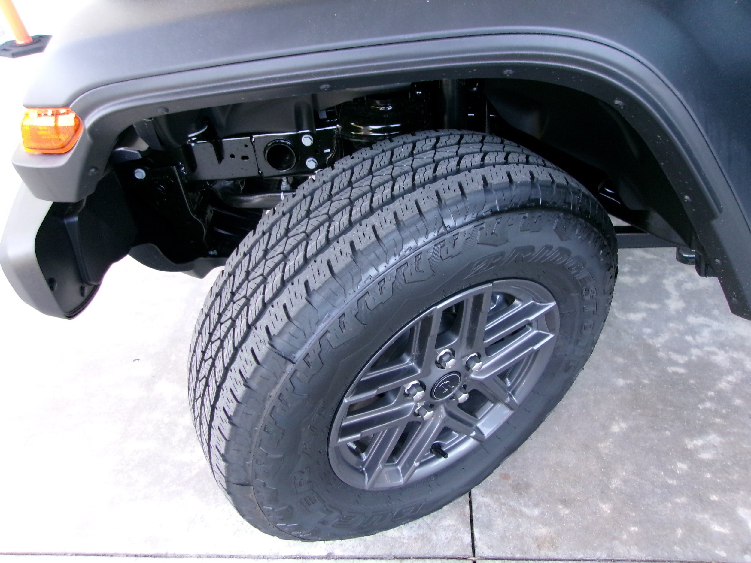 New 2025 Jeep Gladiator Sport AWD/4WD image 5