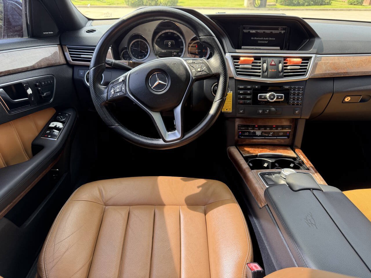 Used 2013 Mercedes-Benz E 350 BlueTEC Sedan image 10
