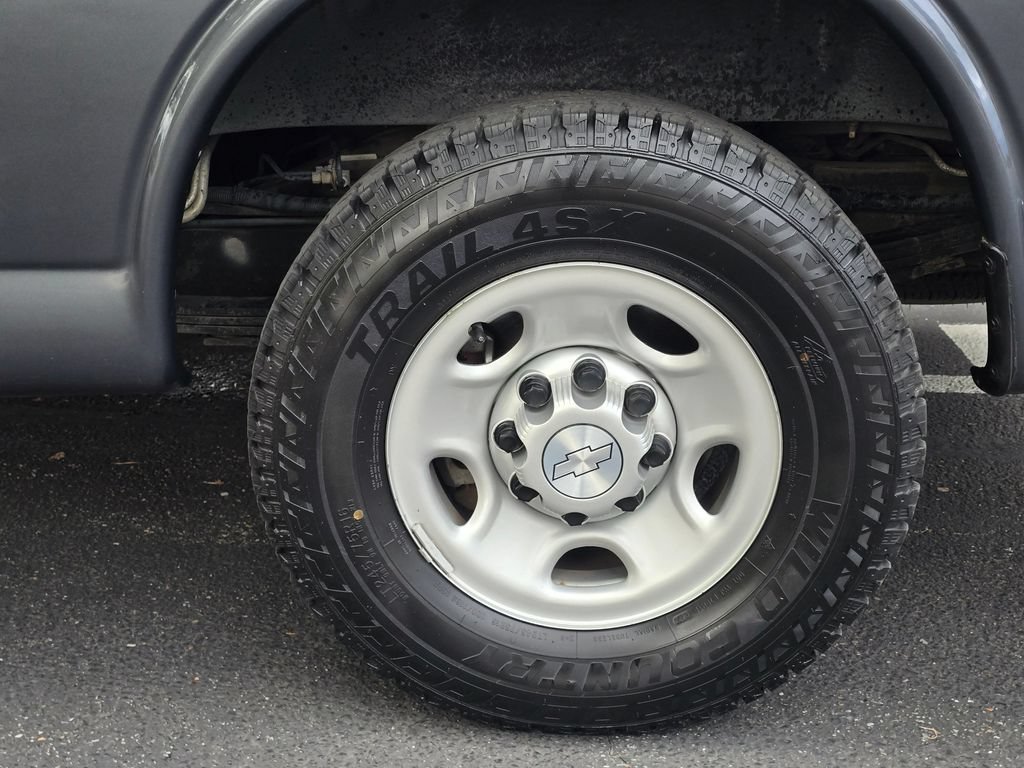 Used 2017 Chevrolet Express 2500 LS RWD image 10