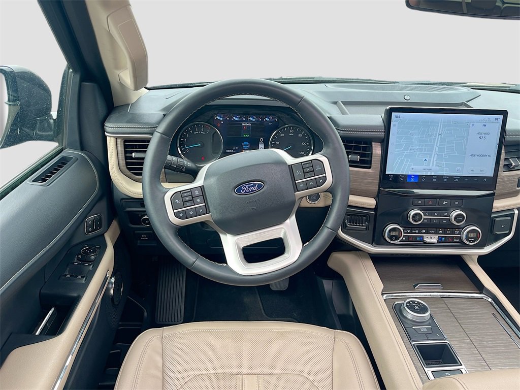Used 2024 Ford Expedition Limited image 24