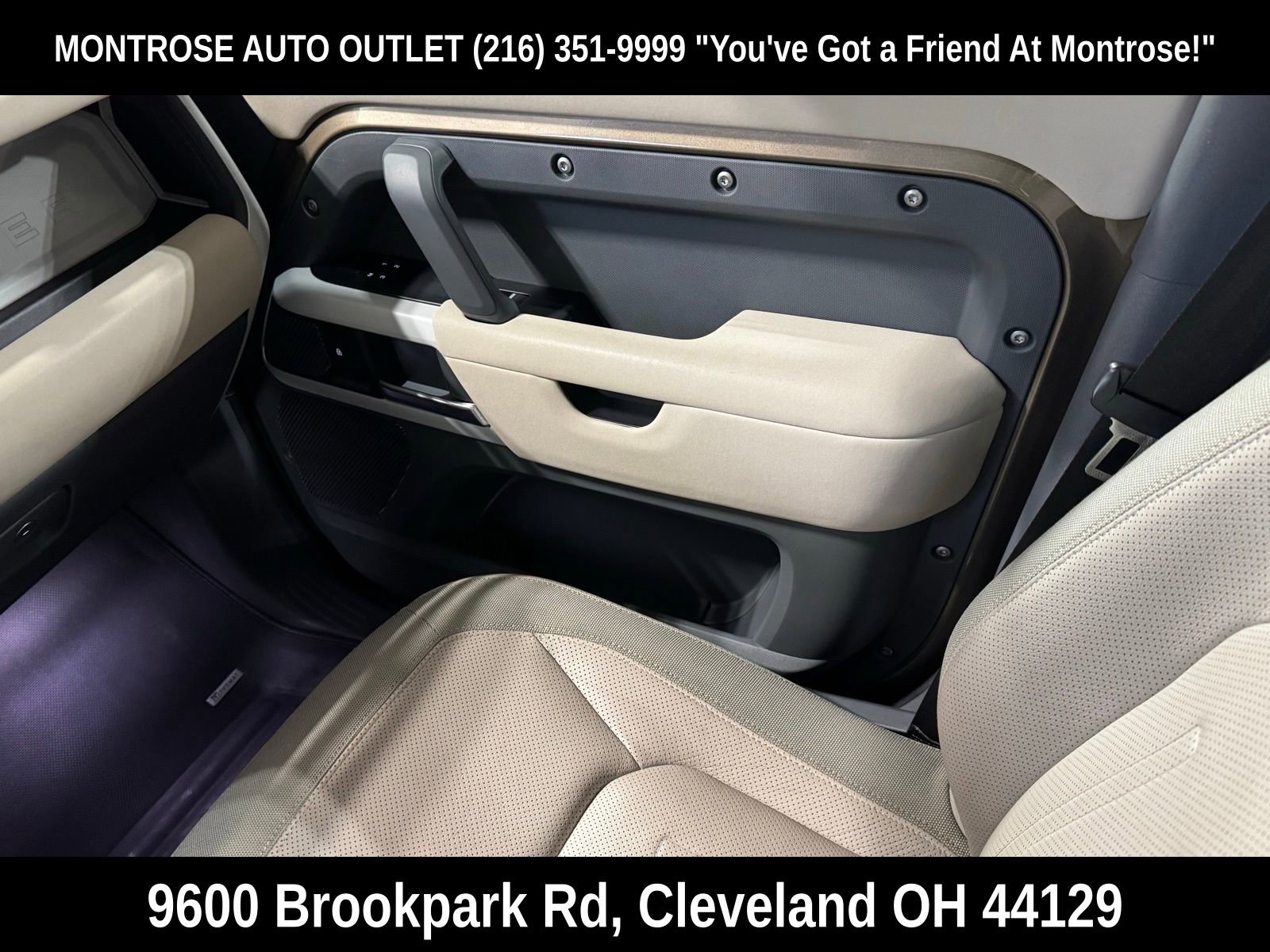 Used 2020 Land Rover Defender 110 First Edition image 40