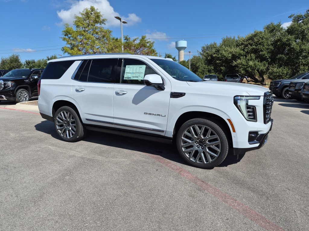 New 2026 GMC Yukon Denali Ultimate w/ LPO, Floor Liner Package AWD/4WD image 12