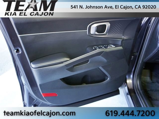 Certified 2025 Kia Sorento S w/ Panoramic Sunroof Package image 25