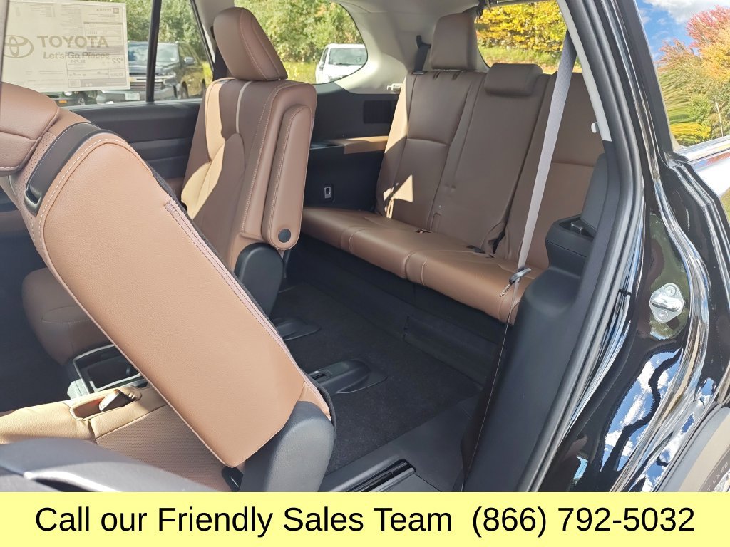 New 2026 Toyota Grand Highlander AWD image 29