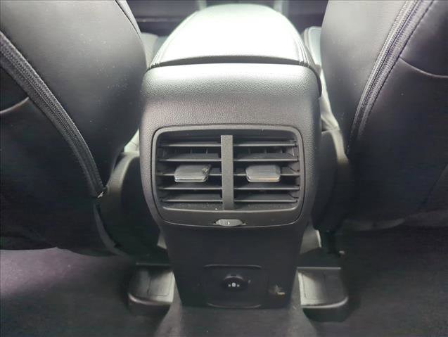 Used 2024 Ford Escape SE image 21