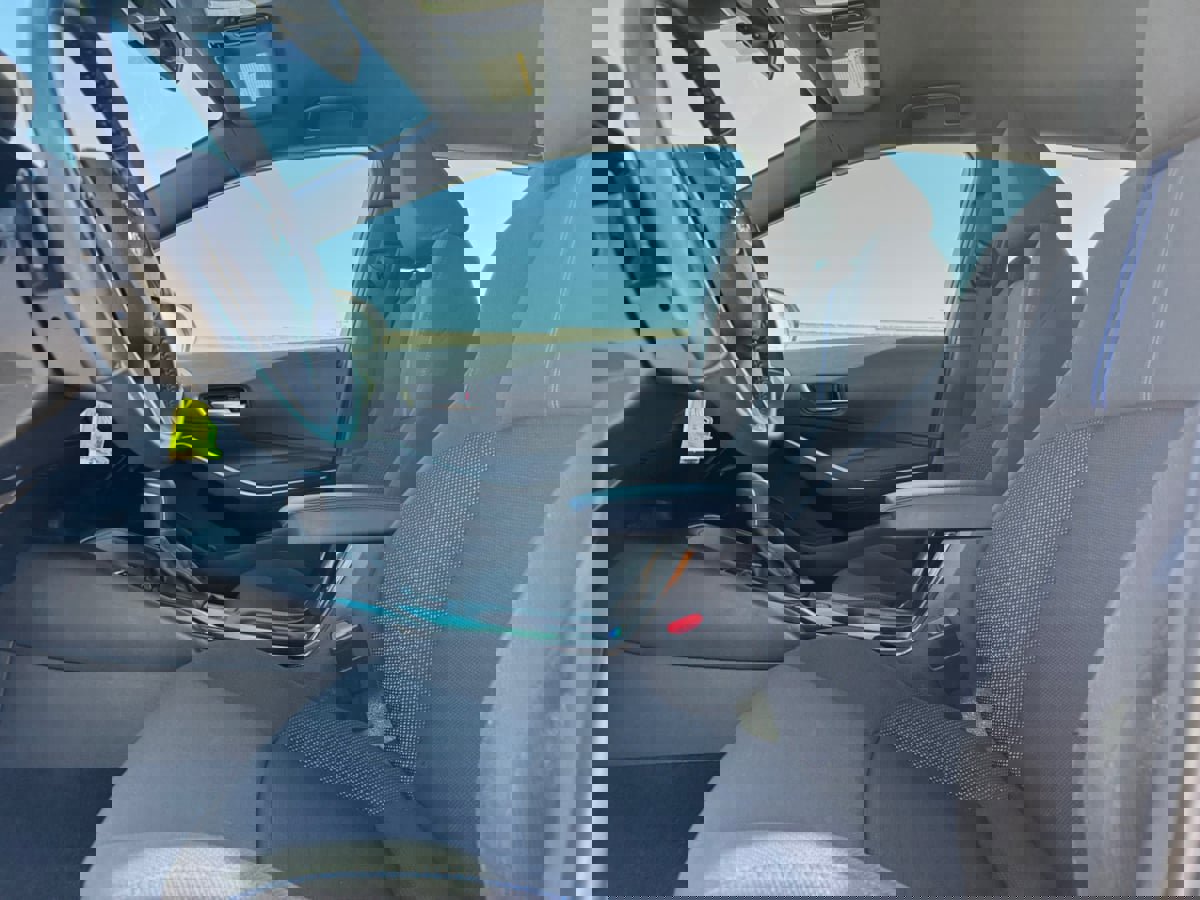 Used 2020 Toyota Corolla SE FWD image 16