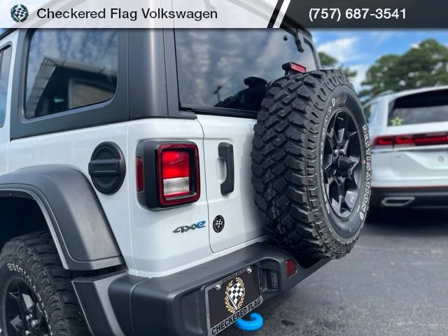 Used 2023 Jeep Wrangler Unlimited w/ Cold Weather Group AWD/4WD image 9