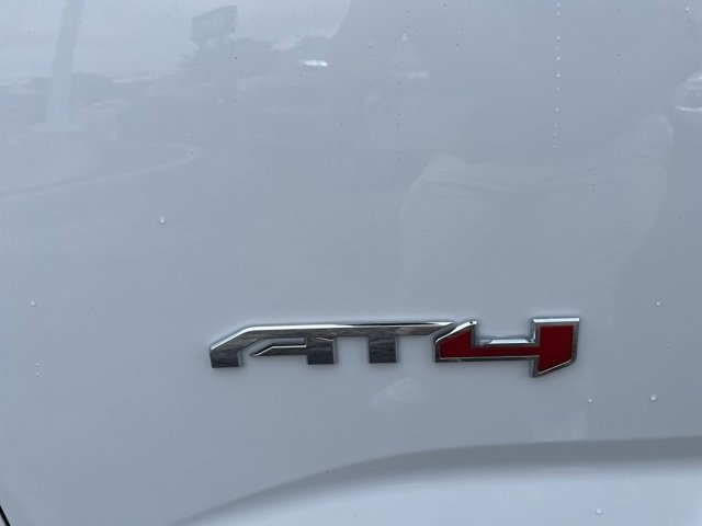 New 2026 GMC Terrain AT4 w/ Technology Package II image 21