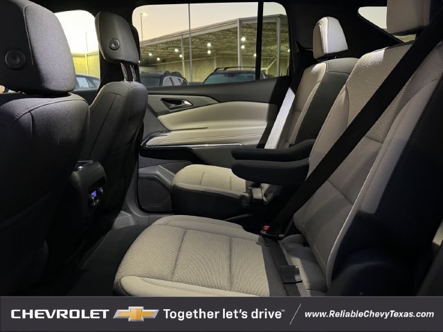 Used 2026 Chevrolet Traverse LT w/ Driver Confidence Package FWD image 30