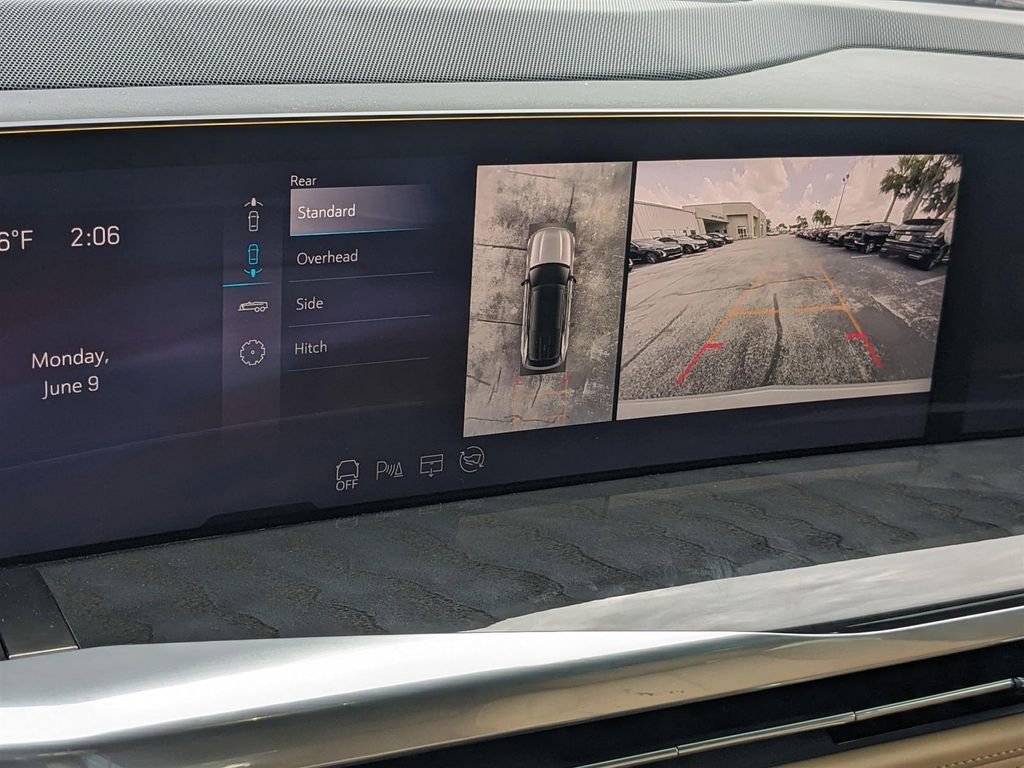 New 2025 Cadillac Escalade IQ Luxury 2 image 25