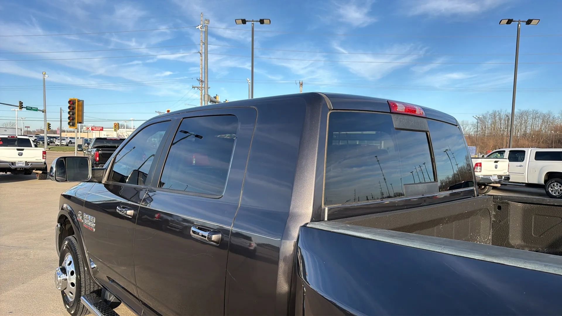 Used 2018 RAM 3500 Laramie image 41