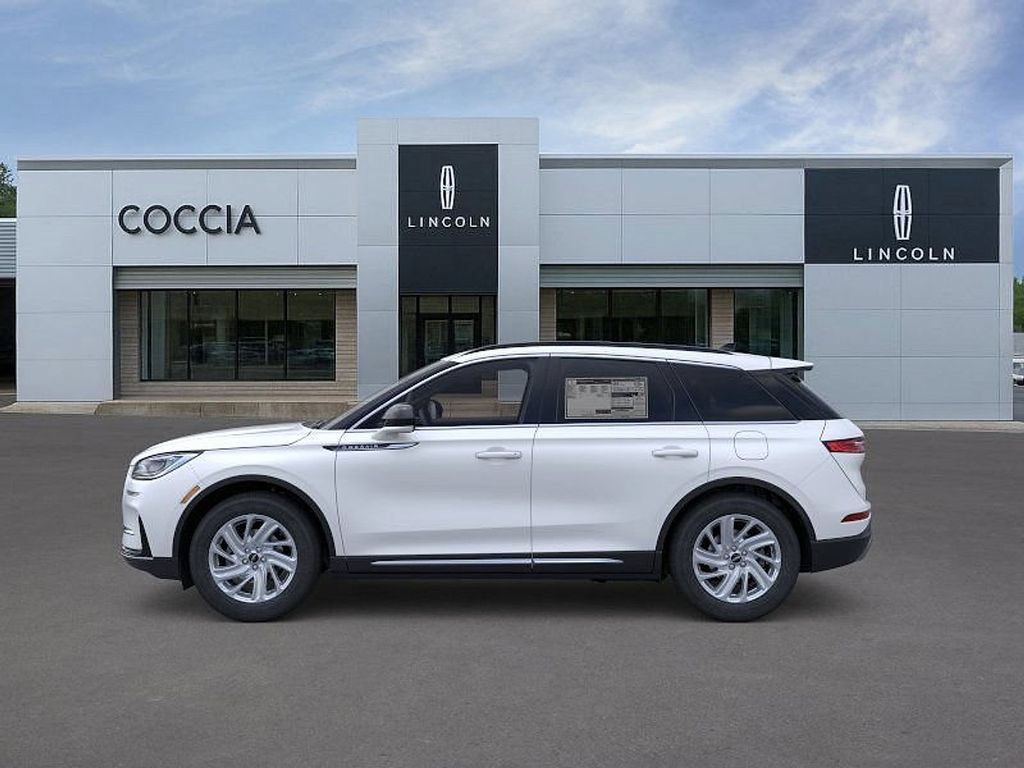 Used 2026 Lincoln Corsair Premiere AWD/4WD image 3
