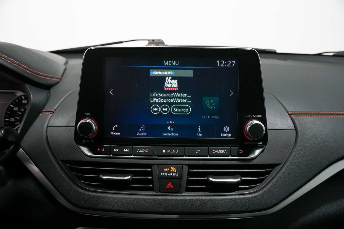 Used 2022 Nissan Altima 2.5 SR FWD image 13