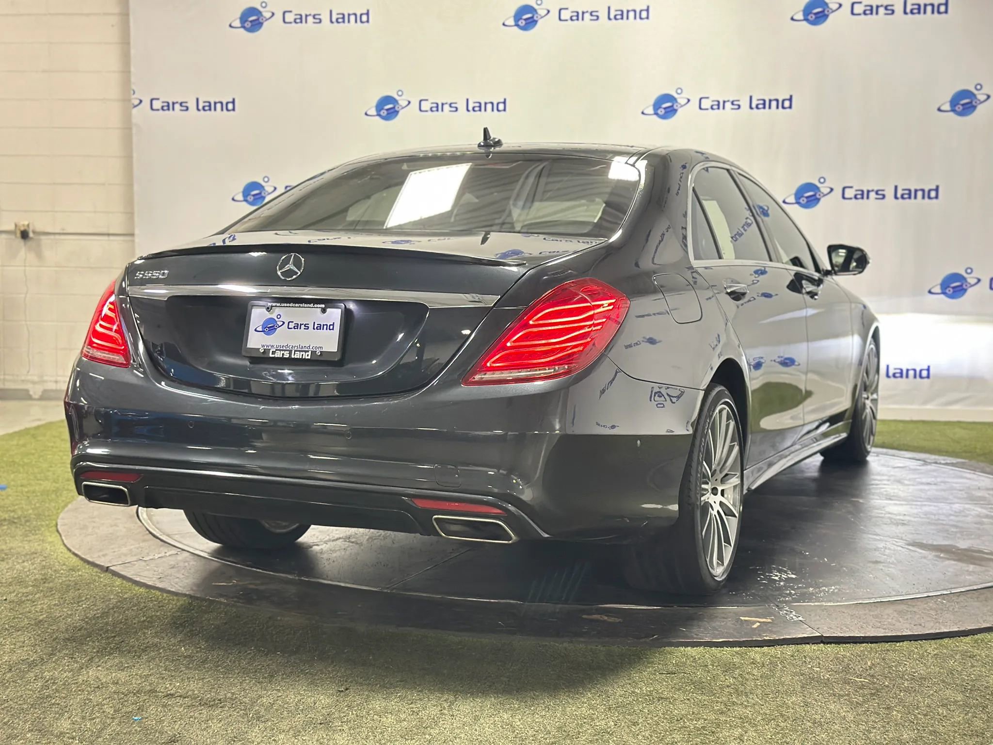 Used 2016 Mercedes-Benz S 550 Sedan image 3