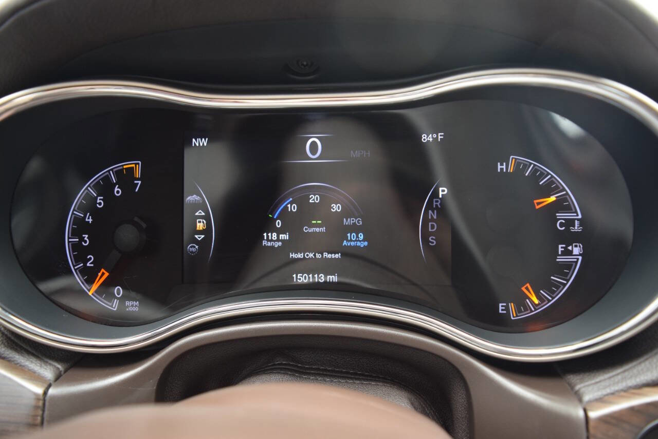 Used 2015 Jeep Grand Cherokee Overland image 33