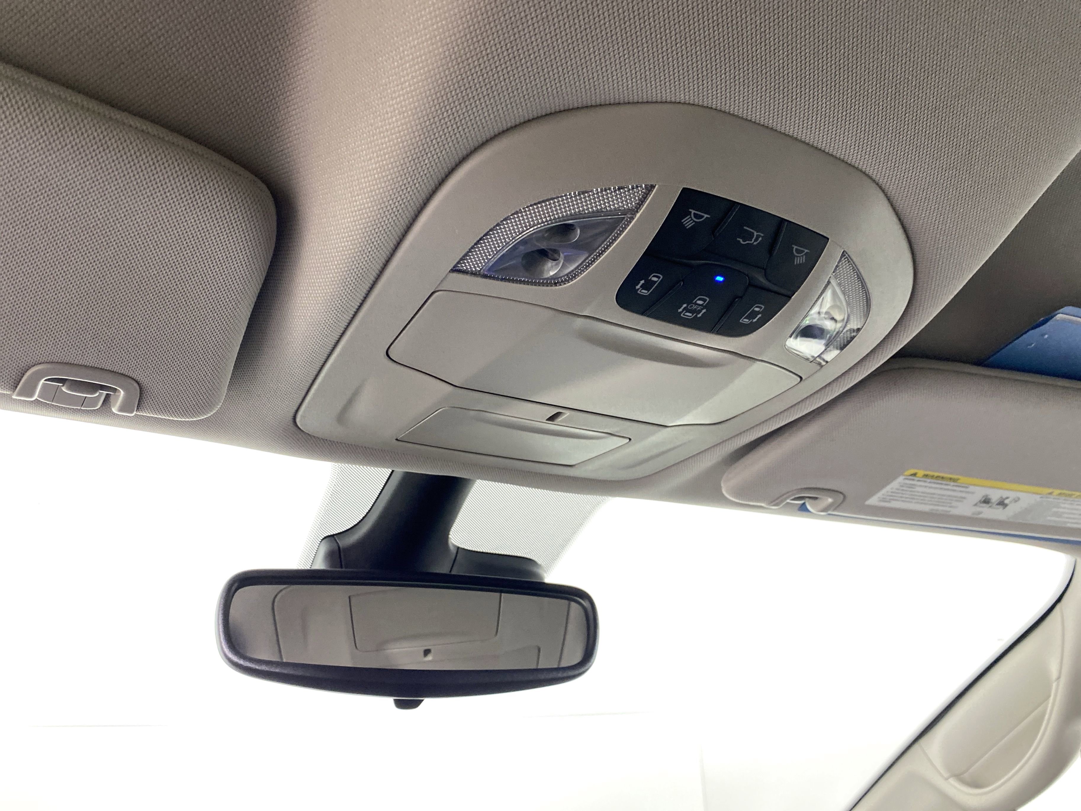 Used 2024 Chrysler Pacifica Touring-L image 26