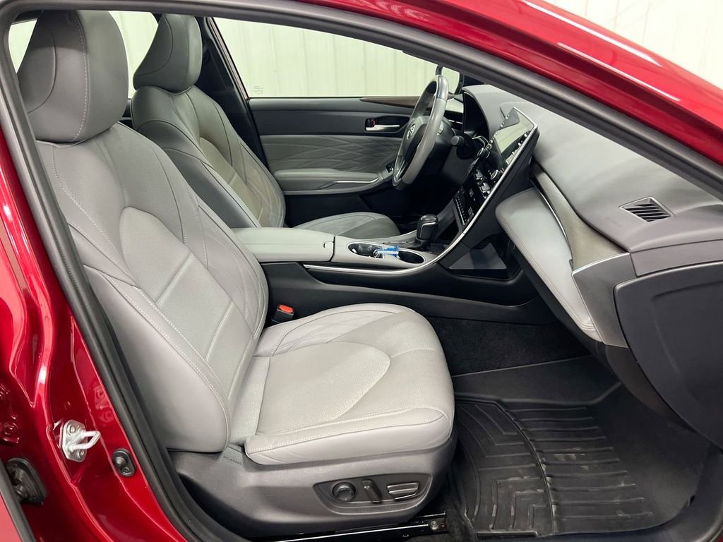 Used 2022 Toyota Avalon Limited w/ Advanced Safety Package image 23