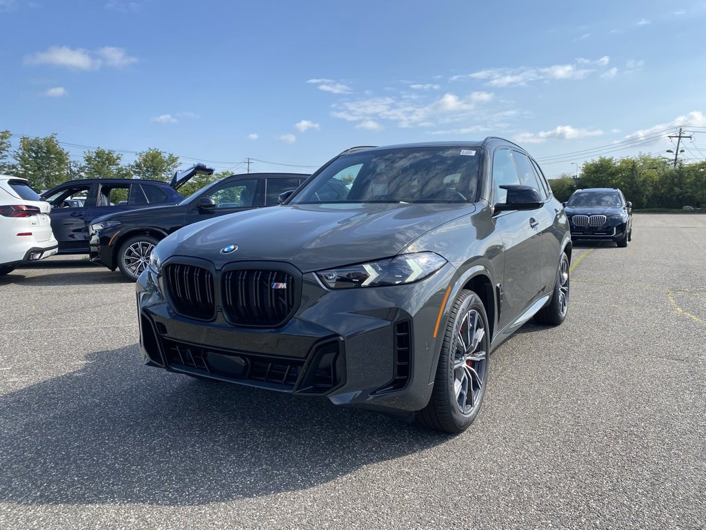 New 2026 BMW X5 M60i image 1