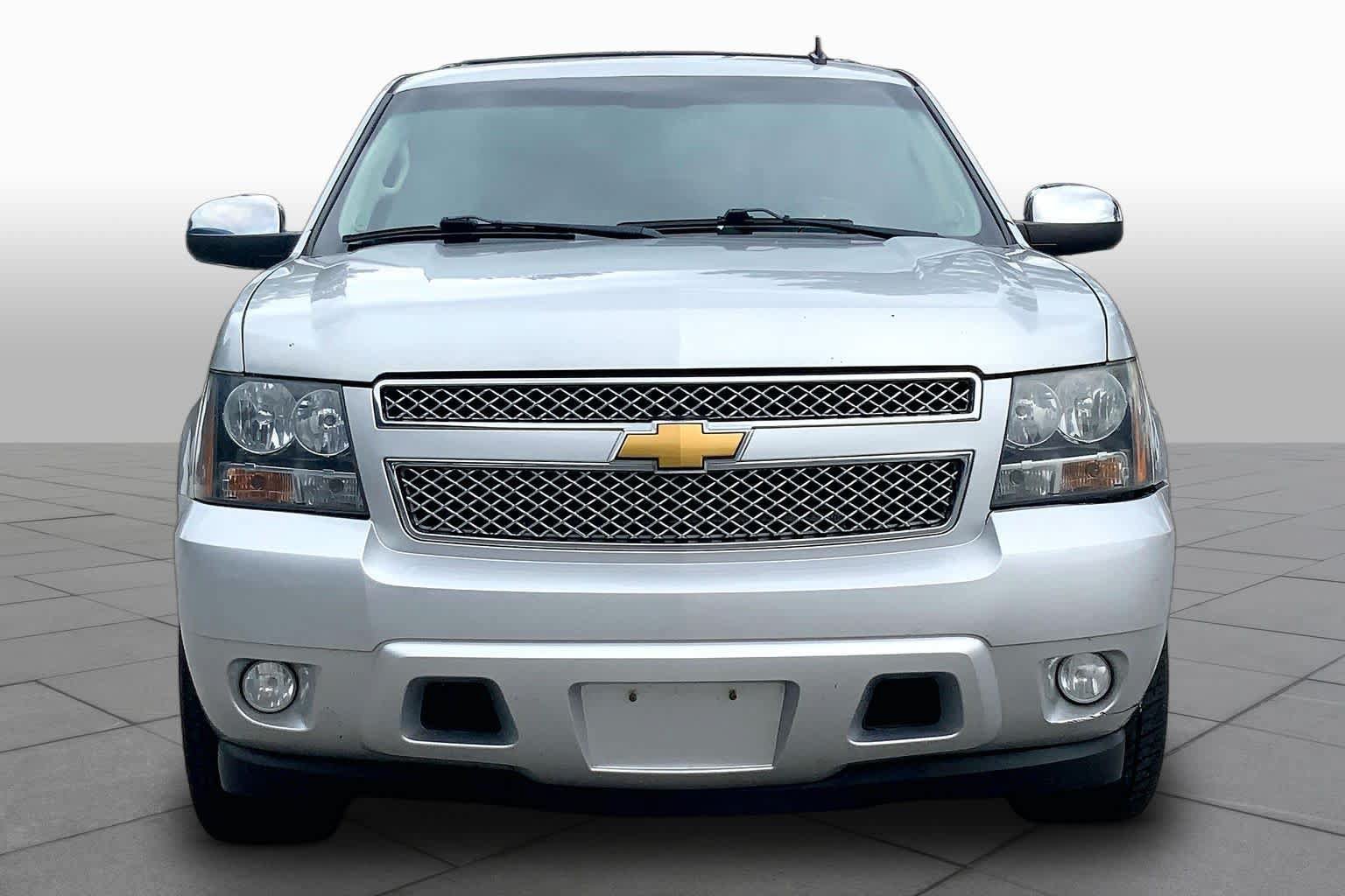 Used 2012 Chevrolet Tahoe LTZ RWD image 3