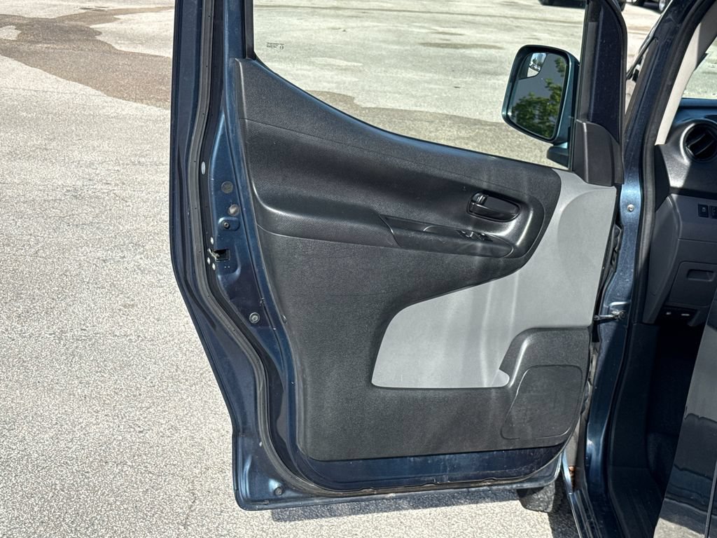 Used 2017 Nissan NV200 SV w/ Technology Package FWD image 13
