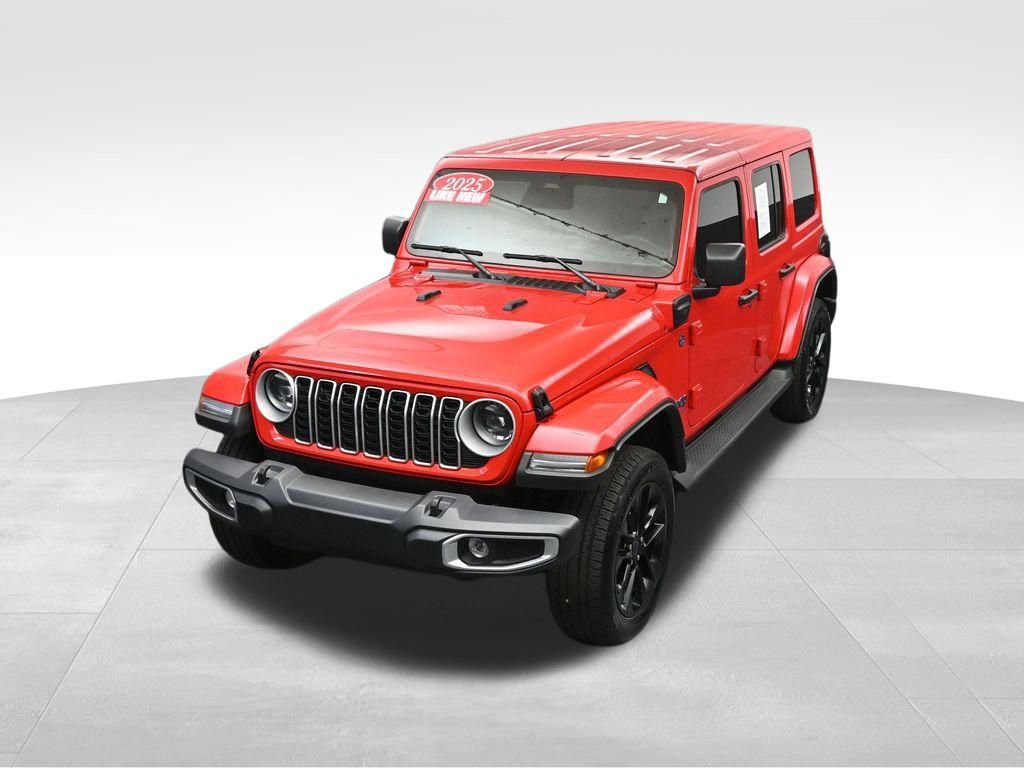 Used 2025 Jeep Wrangler Unlimited Sahara AWD/4WD image 32