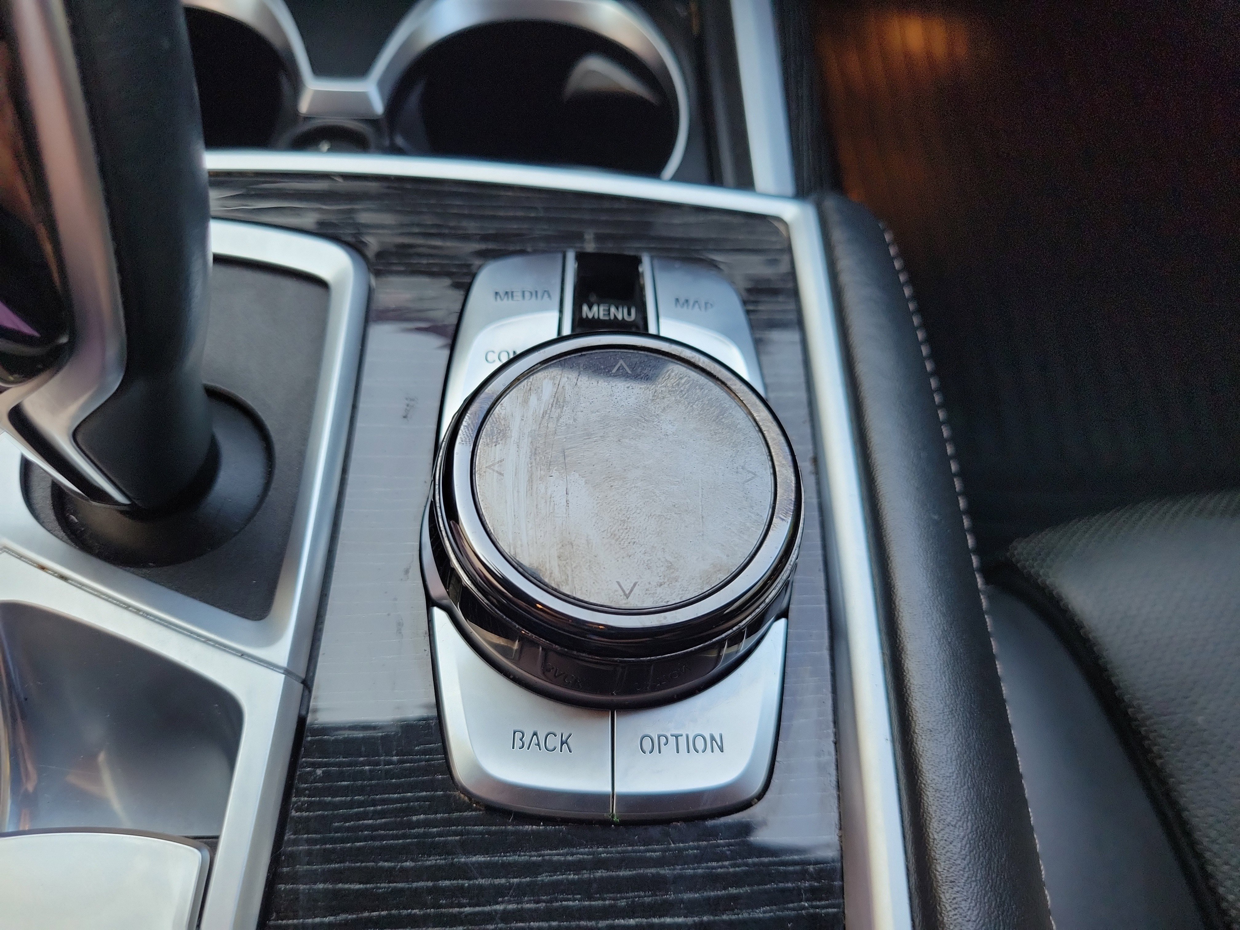 Used 2019 BMW 750i xDrive w/ Executive Package image 27