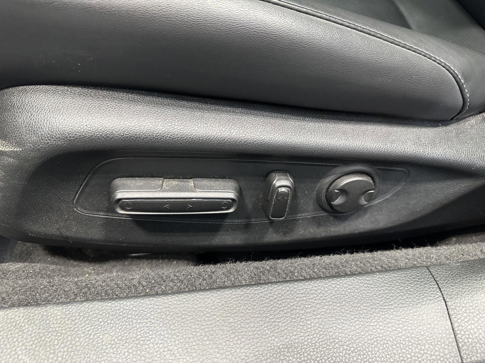 Certified 2023 Honda Accord EX-L image 17
