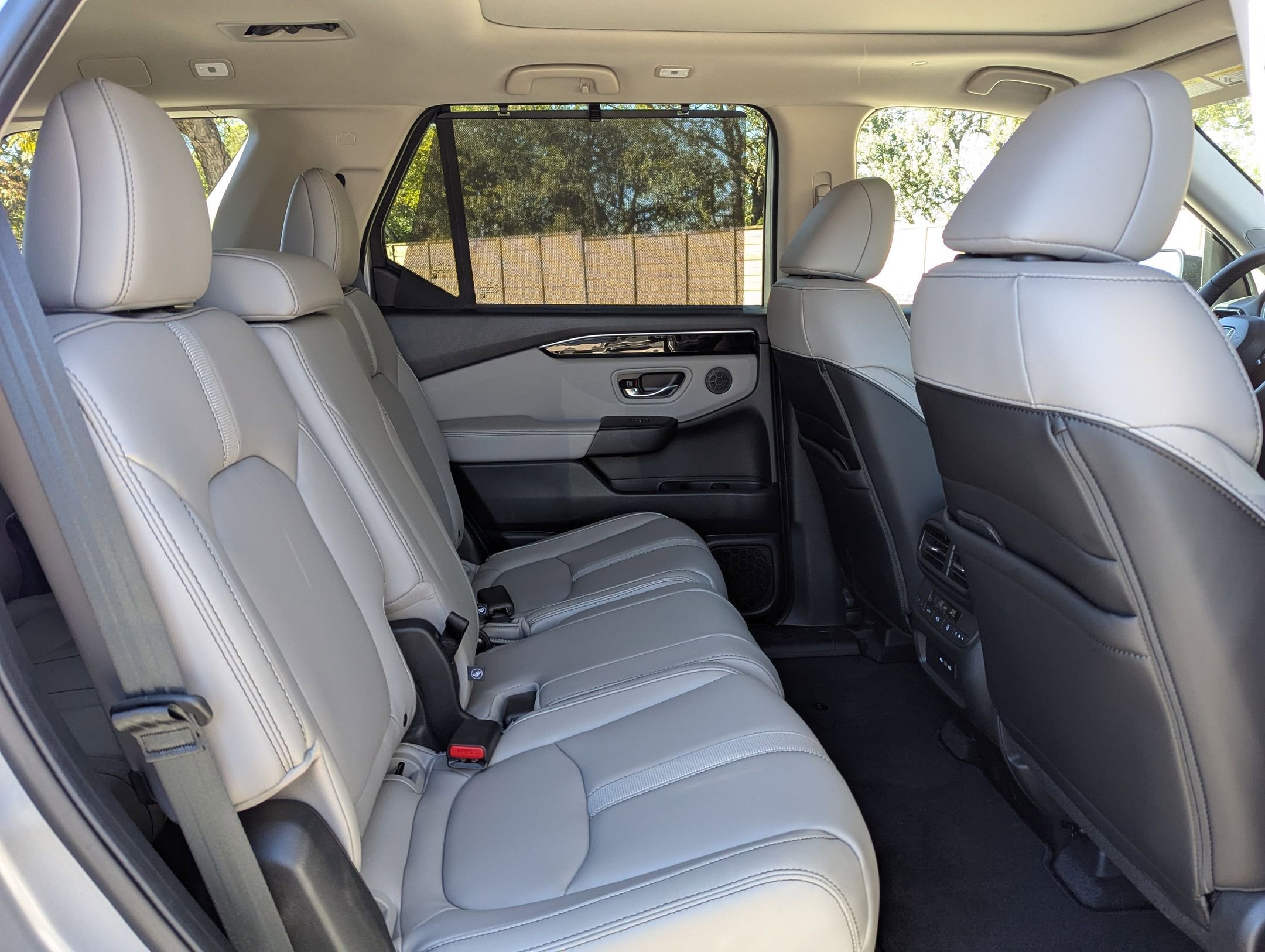 Used 2025 Honda Pilot Touring image 25