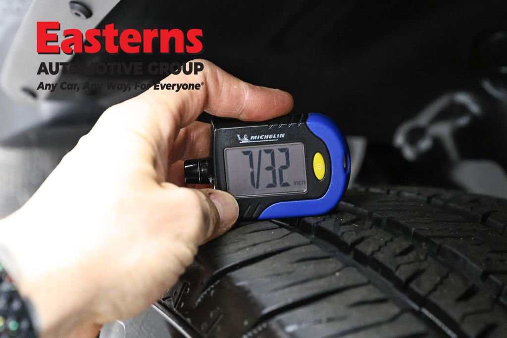 Used 2025 Jeep Wrangler Unlimited Sahara image 26