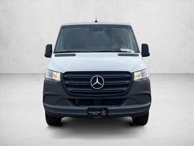 Used 2024 Mercedes-Benz Sprinter 2500 image 2