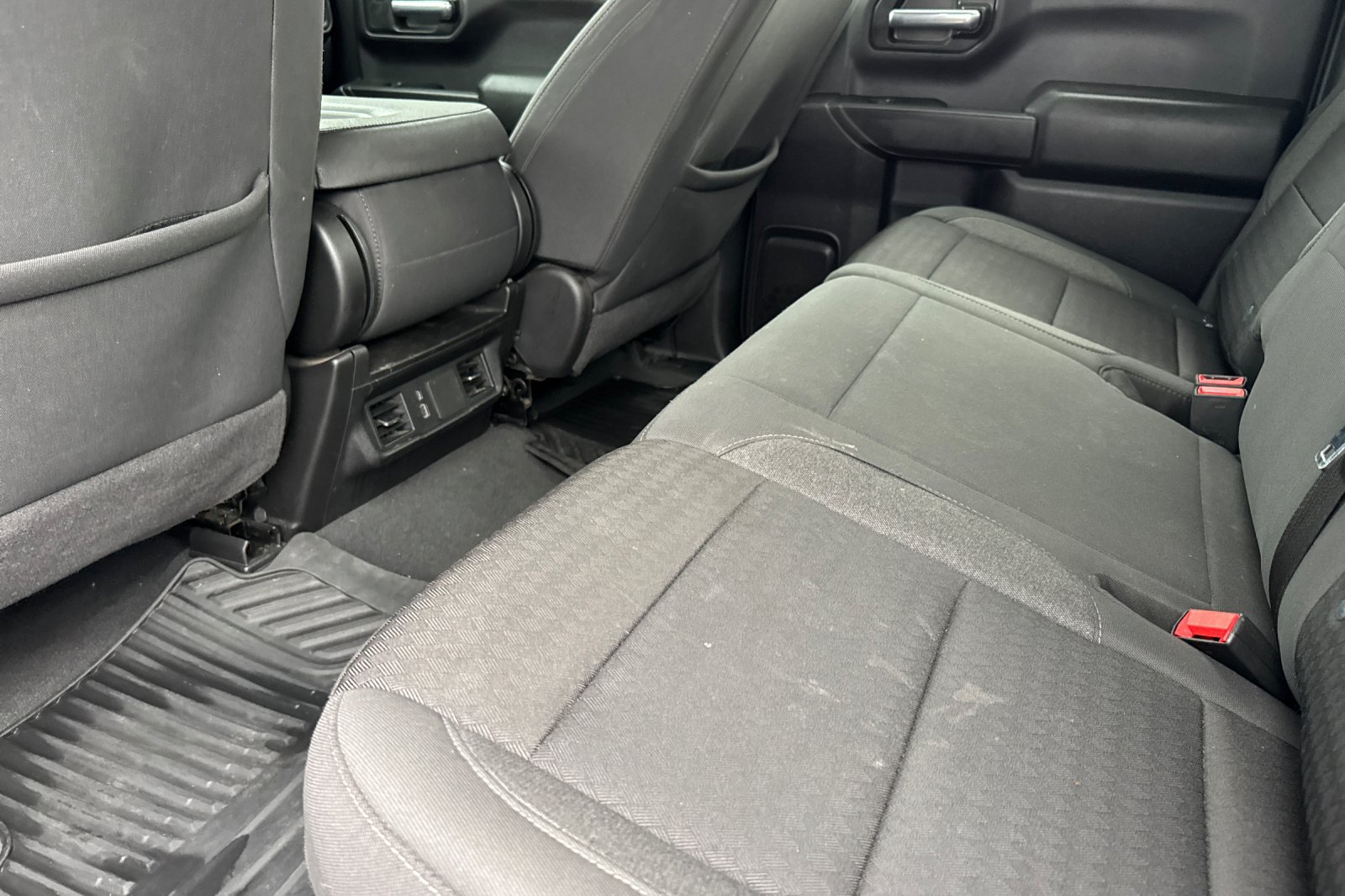 Used 2024 Chevrolet Silverado 1500 Custom w/ Turbomax Blackout Package RWD image 15