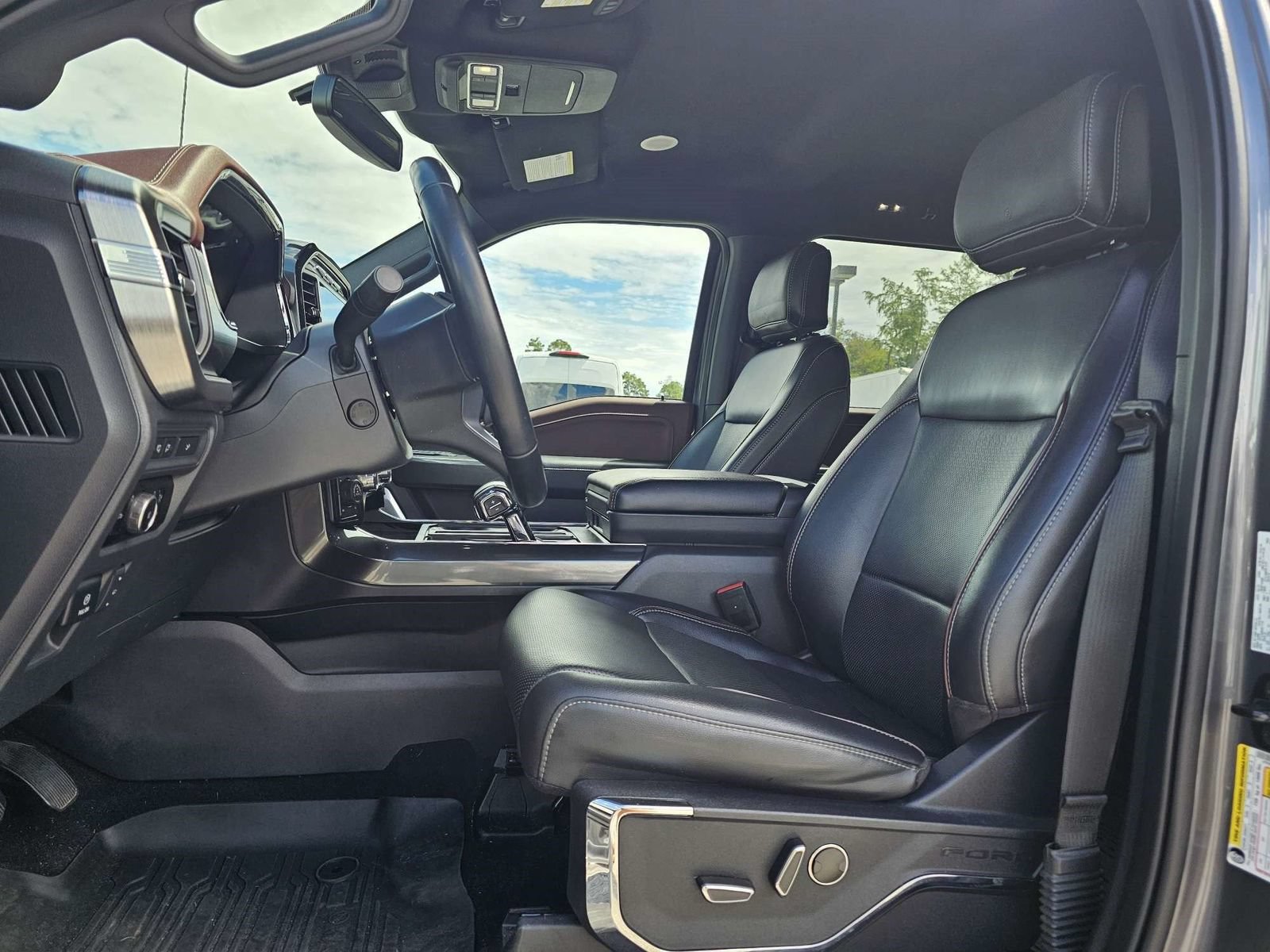 Used 2023 Ford F150 Lariat w/ Equipment Group 502A High AWD/4WD image 20