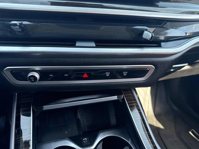 Used 2023 BMW X7 xDrive40i AWD/4WD image 31