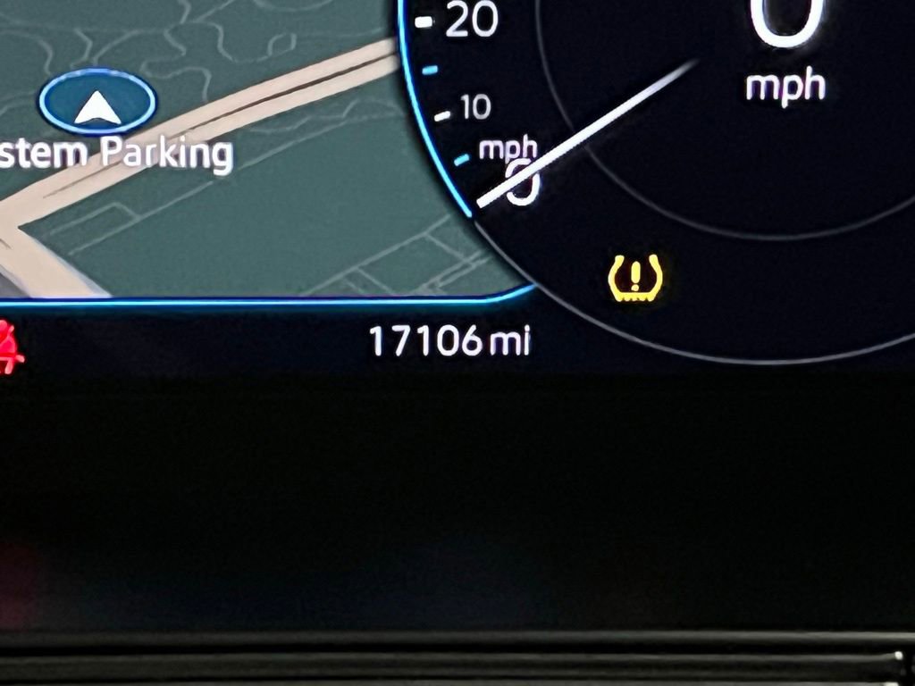 Used 2023 Volkswagen Taos SEL image 23