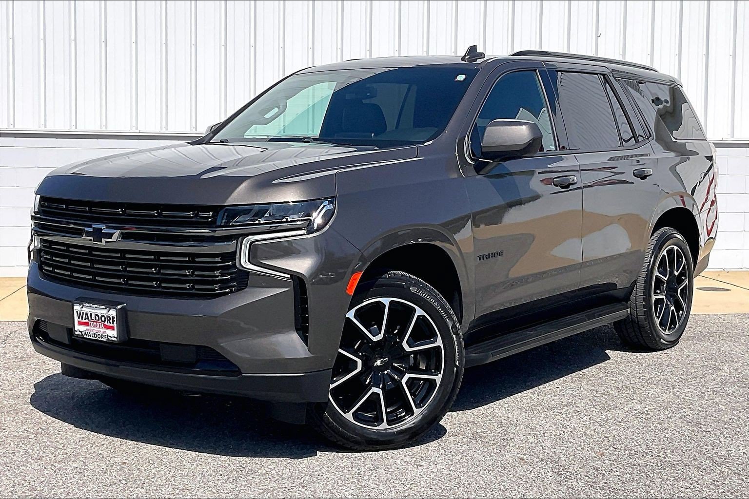 Used 2021 Chevrolet Tahoe RST AWD/4WD image 2