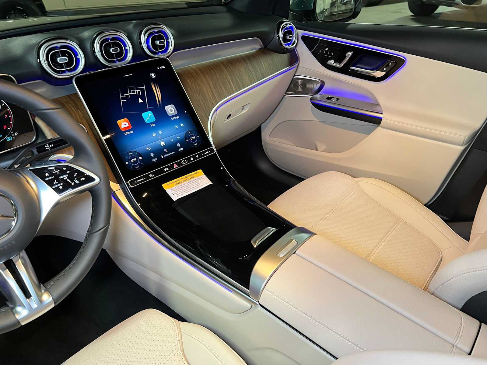 New 2027 Mercedes-Benz GLC 300 4MATIC image 42
